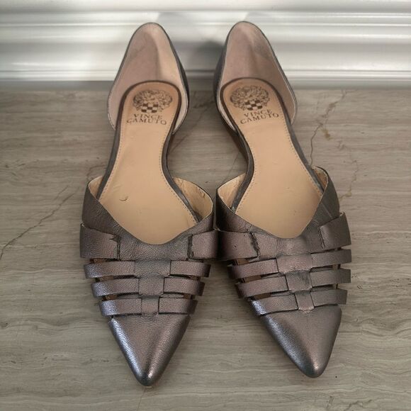 Vince Camuto Hallie pointed toe, leather flats. - Picture 1 of 5